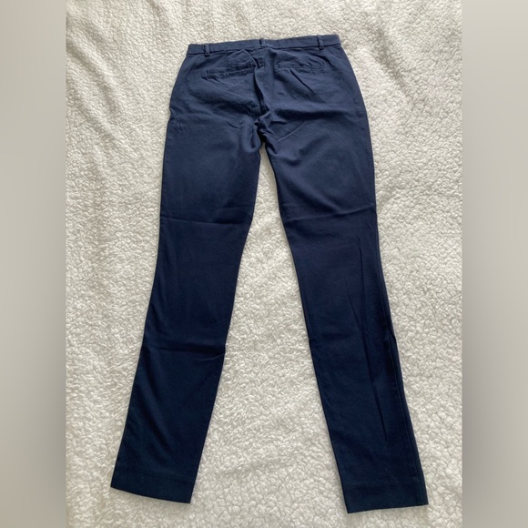 Gap women’s navy blue signature skinny pants, size 10 tall - Picture 5 of 8